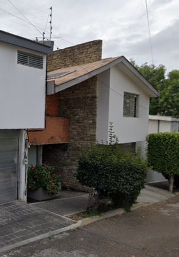 Casa Con Excelente Plusvalia En Privada Y Con Exclente Ubicacion