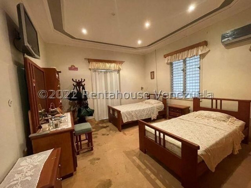 Imagen 10 de 13 de Casa Ubicada En Zarabon, Muy Bien Distribuida En Una Superficie De 2.286mts3, Con Muy Buenos Acabados. #22-15286.