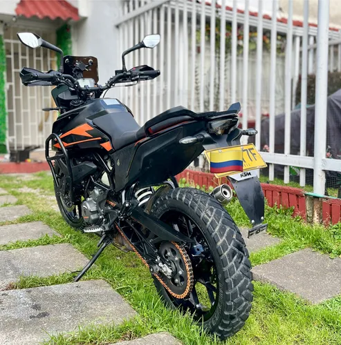 Excelente Máquina Modelo 2021, Soat Y Tecno Para Mayo Del 20