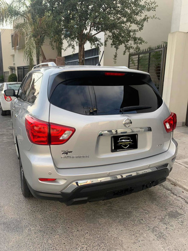Imagen 4 de 15 de Nissan Pathfinder 2019 3.5 Exclusive 4x4 Cvt