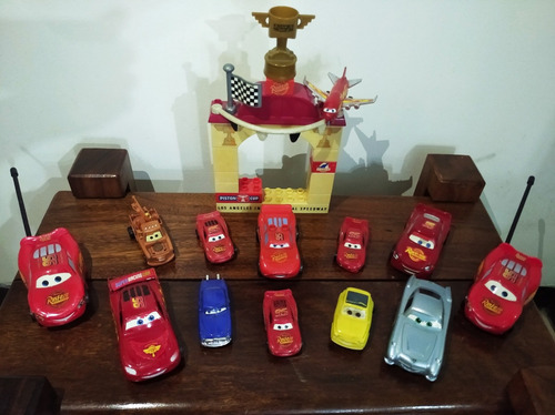  El Rayo Mcqueen  Colección De Carritos + 2 Radio Walkie Tal