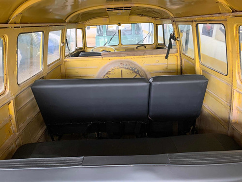Kombi Standard Corujinha Antiga