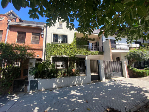 Casa En Venta En Parque Chacabuco 6 Ambientes