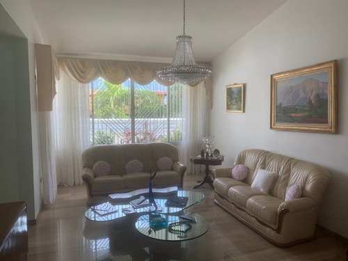 Imagen 7 de 25 de Vendo Casa 770m2 8h/7b/7pe Caurimare