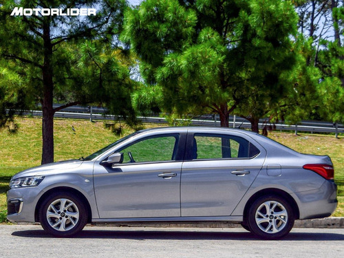 Imagen 2 de 25 de Citroën C-elysée 1.2 Feel Pack Ex. Full | Permuta / Financia