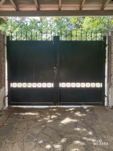 Chalet En Venta En Barrio Inglés - Hurlingham