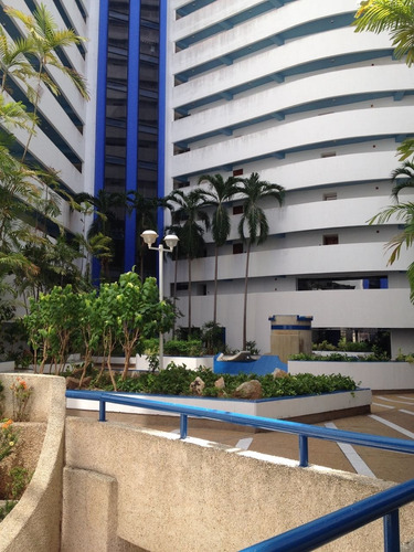 Imagen 5 de 14 de Local En Venta Costa Azul Edf.esparta Suites