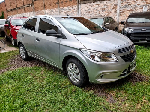 Imagen 4 de 12 de Chevrolet Onix 1.4 Lt 2015