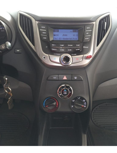Imagem 8 de 10 de Hb20s Comfort 1.6 2014