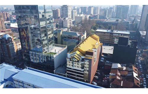 Imagen 1 de 30 de Planta De Oficinas De 860m2, Calle Aldunate, Temuco