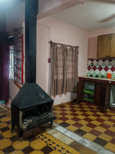 Casa A Dos Cuadras De General Flores
