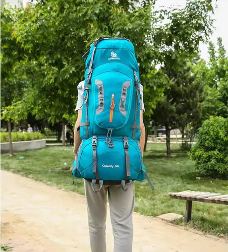 Mochila De Camping Y Trekking Mochilero Viaje 80 Lts Tactica
