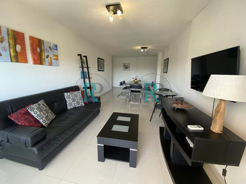 Apartamento 2 Dormitorios Alquiler Anual Marzo