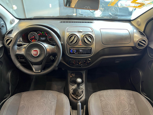Fiat Grand Siena 1.0 Flex 4p 5 marchas