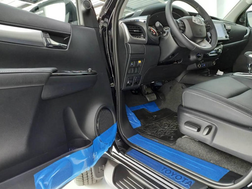 Toyota Hilux 2.8 D-4D TURBO DIESEL CD SRV 4X4 AUTOMÁTICO