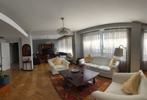 Venta Apartamento 4 Dormitorios Centro