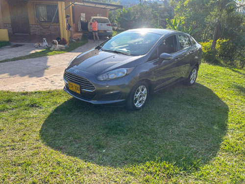 Ford Fiesta 1.6 Hatchback Se