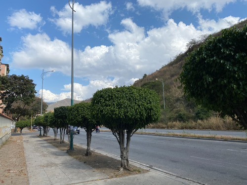 Imagen 27 de 30 de Apartamento En Venta Montalbán Iii- Yolanda Goncalves Rah. Mls#22-20743