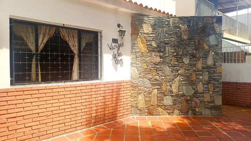 Se Vende Bella Casa En Santa Mónica Mls 25-19956