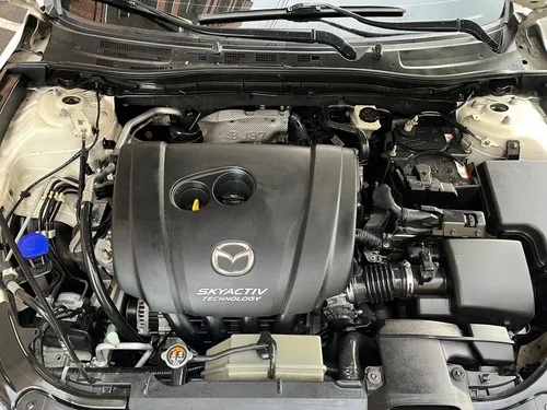 Mazda 3 2.0 Touring