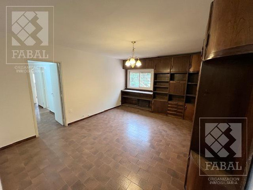 Departamento Venta Centro, 3 Dormitorios Y Baño