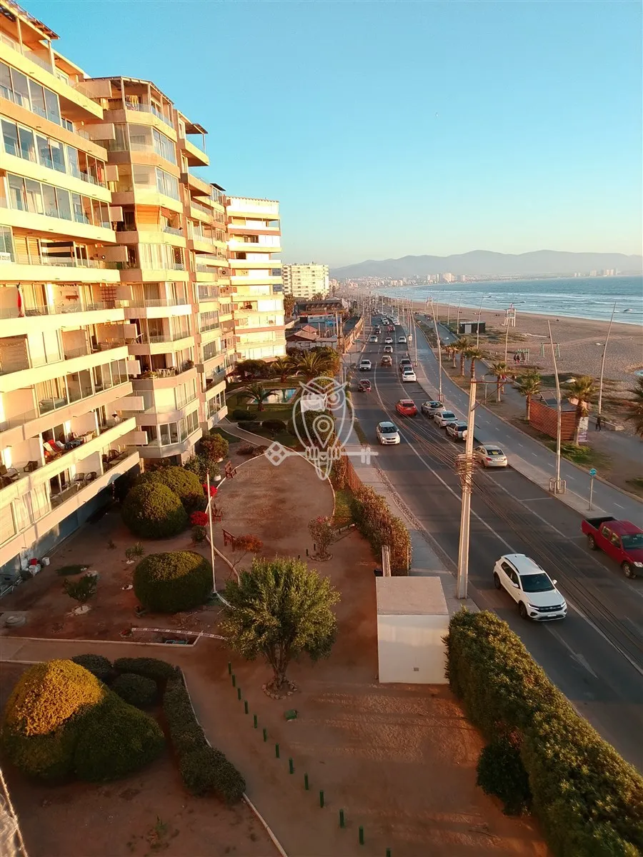 Imagen 2 de 25 de Departamento En Venta De 3 Dorm.2 Baño Amoblado En La Serena