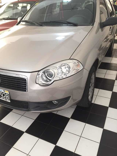 Fiat Palio 1.4 Attractive 2011