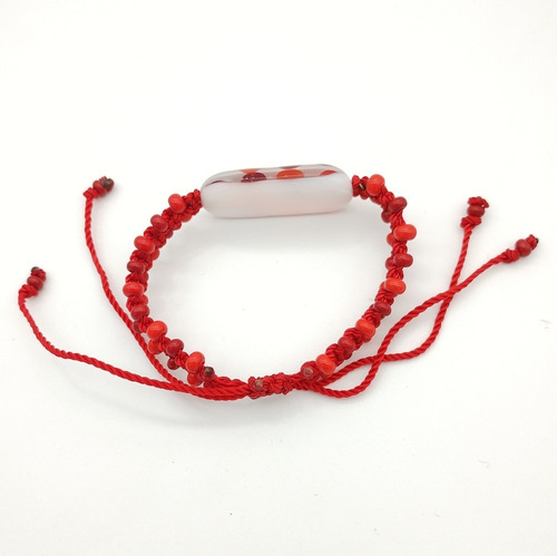 Imagen 4 de 5 de Pulsera Tejida Chaquiron Lunares Rojos