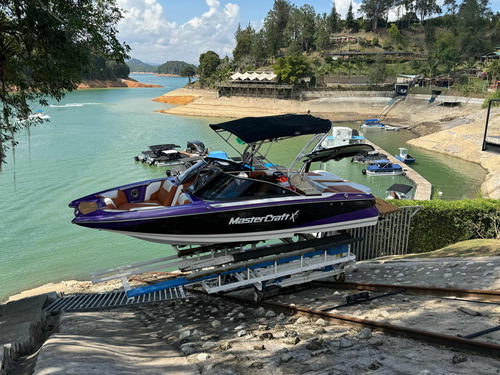 Mastercraft X2