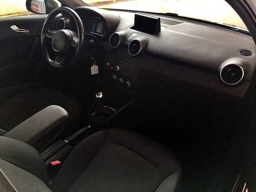 Imagem 10 de 15 de Audi A1 1.4 Tfsi Attraction 16v 122cv Gasolina 2p