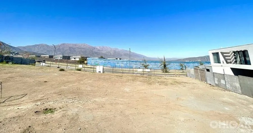 Colegio Huinganal / Av. La Dehesa
