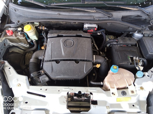 Fiat Punto 2011 1.6 16v Essence Flex Dualogic 5p