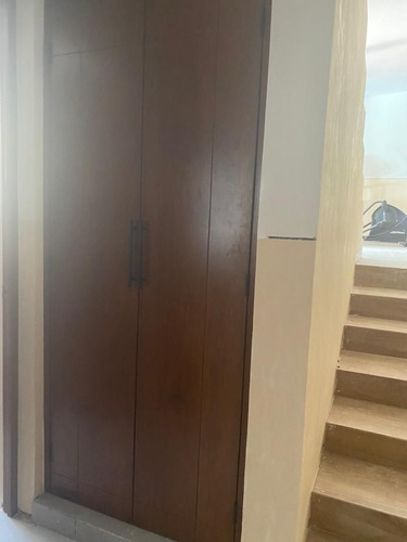 | Excelente Oficina Equipada, En Venta. |