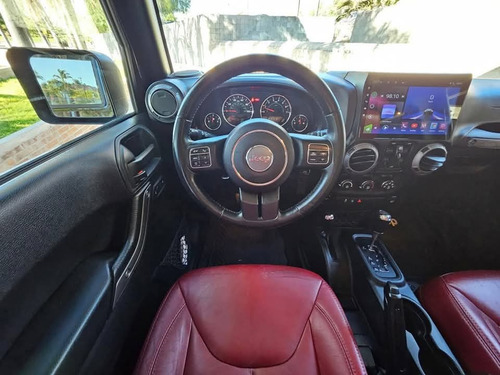 Jeep Wrangler 3.6 Unlimited Sahara V6 4x4 At