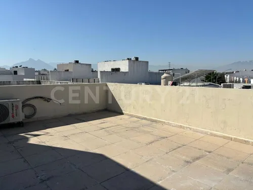 Casa En Venta En Fracc. Los Castaños Apodaca