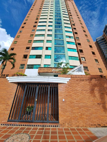 Frances Mijares Vende Apartamento Remodelado En Residencias Holiday Palace Ii, Urb. Las Chimeneas Cod 229563