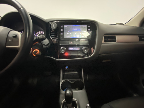 Mitsubishi Outlander 2.0