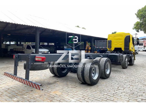 Imagem 7 de 15 de Volvo Vm 330 8x2