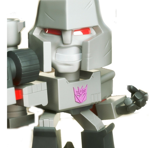 Imagen 2 de 4 de Muñeco Megatron Figura Transformers Para Pintar Chibi