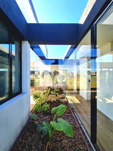 Imagen 3 de 13 de Dueño Vende A Estrenar Casa C/piscina L 46 Ceibos Entrega Ya