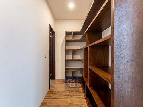 Casa En Venta En Colonia Santa Rosa De Jauregui, Querétaro, Querétaro