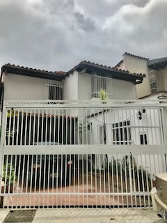 Venta Casa Santa Ines 4h+4b+1p