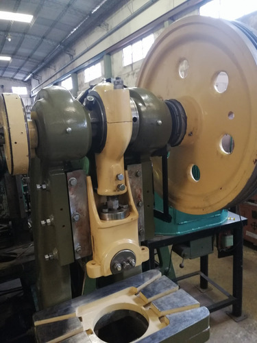 Balancín Marca Emi De 35 Tn (Usado)