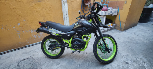 Motocicleta Italika Dm200 Doble Propósito Con Cargador Usb