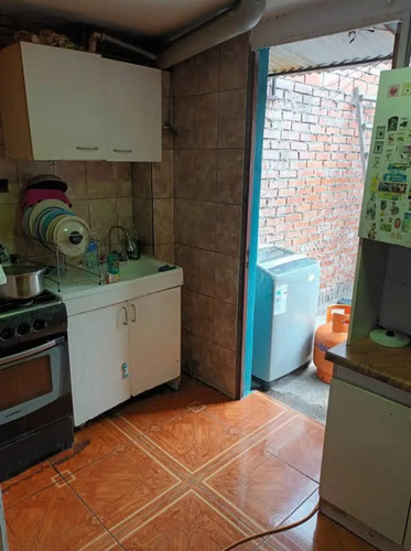 Vendo Casa 4 Dormitorios, 3 Estacionamientos En Quilicura.