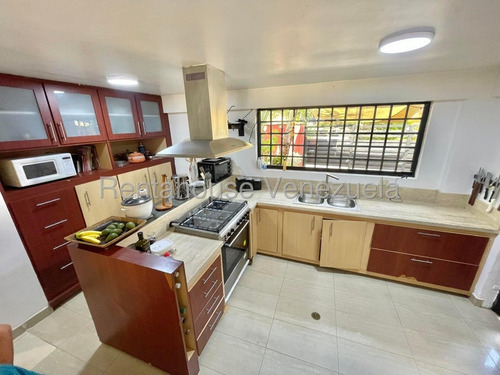 Acogedora ,hermosa Y Cómoda Casa En Venta Ubicada En Lomas De Monte Claro 25-17905