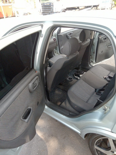 Imagem 10 de 14 de Chevrolet Corsa Sedan Maxx 1.4