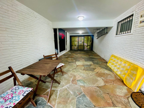 Casa En Venta De 3 Dormitorios En Playa Mansa