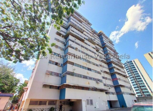 Apartamento En Alquiler En Base Aragua. 24-21375 Cm