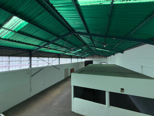 Se Vende Galpon En Terrazas De Castilliyo San Diego Valencia